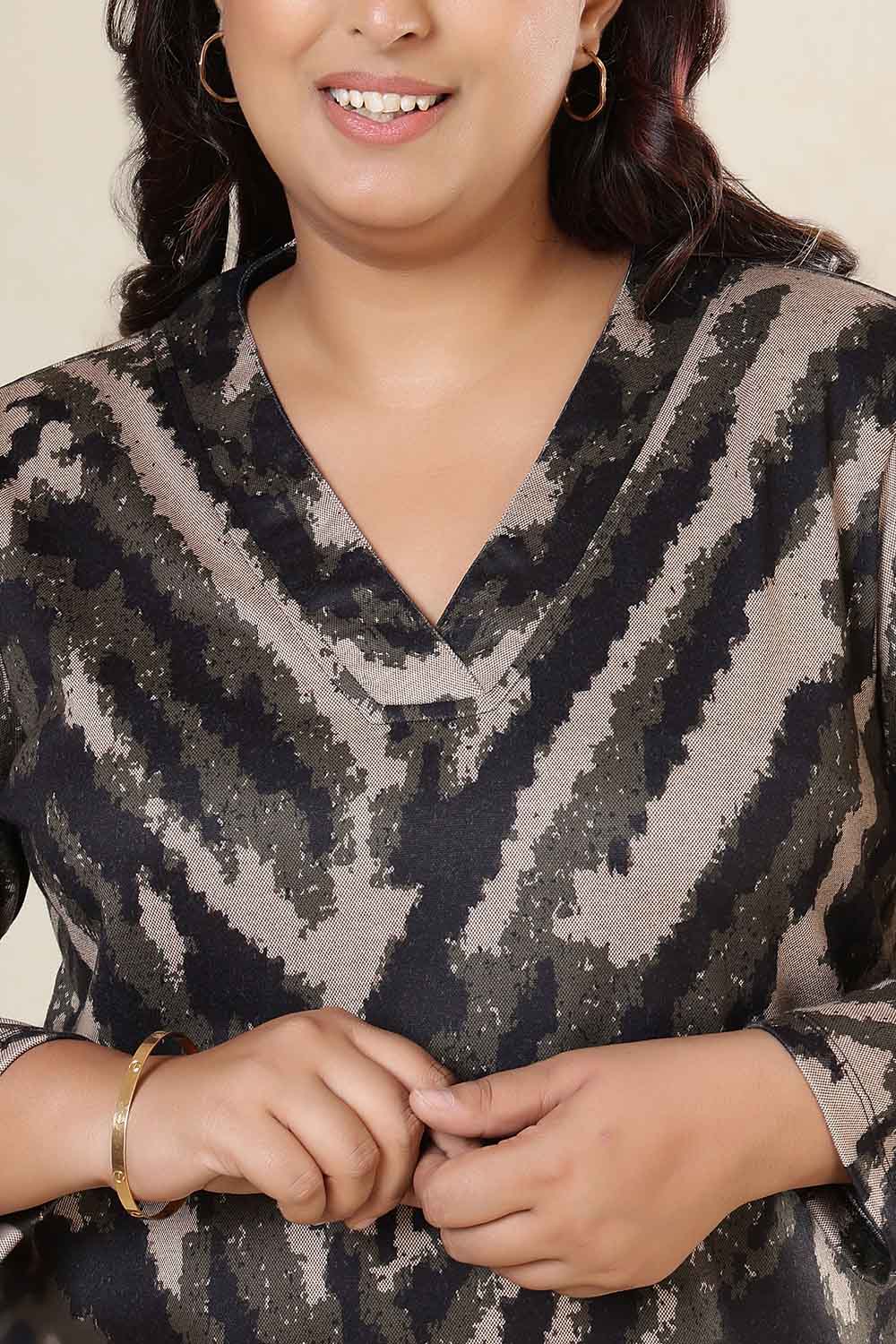 Plus Size Black & Beige Abstract SnugWeave™ V Neck Top