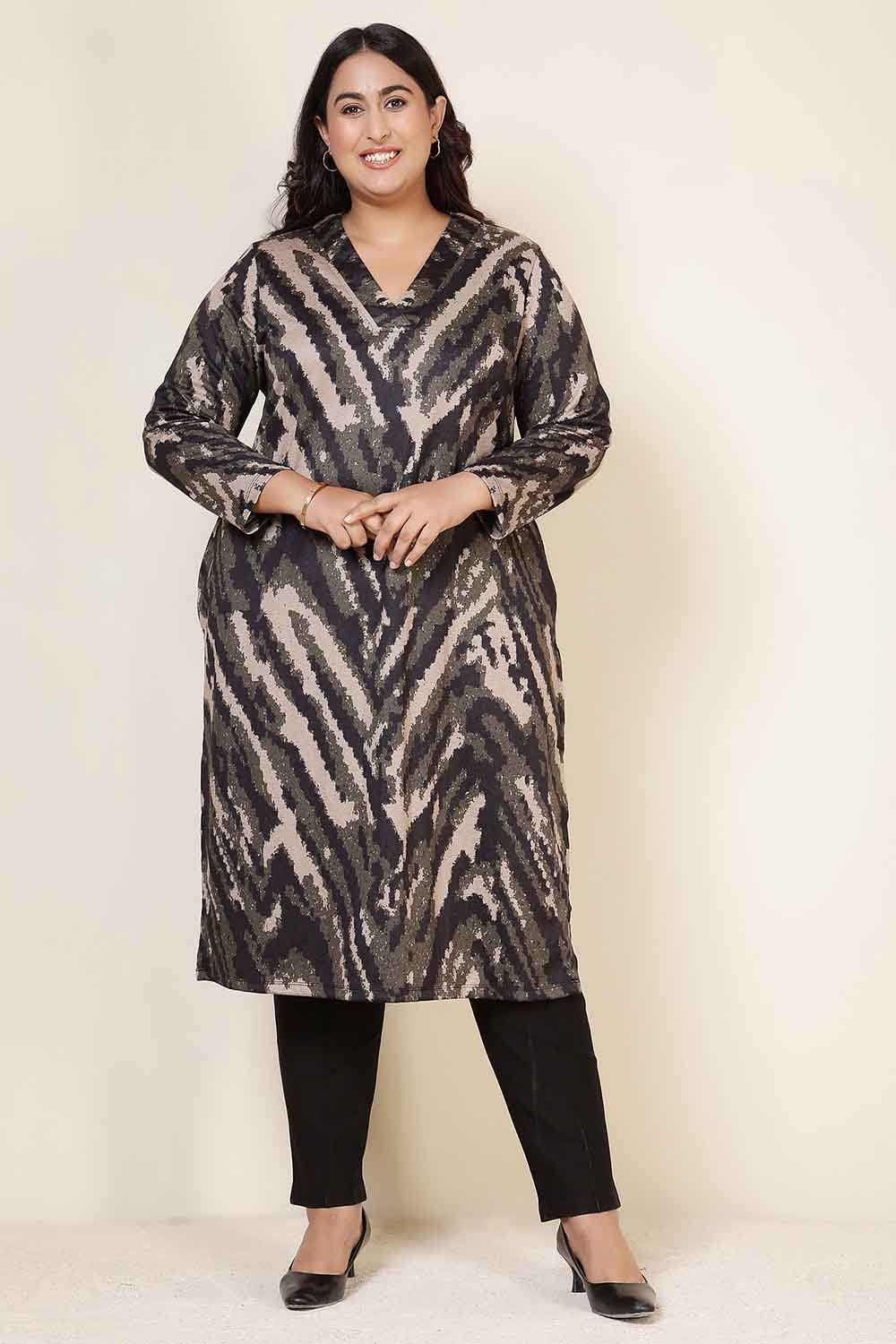 Plus Size Plus Size Black & Beige Abstract V Neck SnugWeave™ Winter Kurta