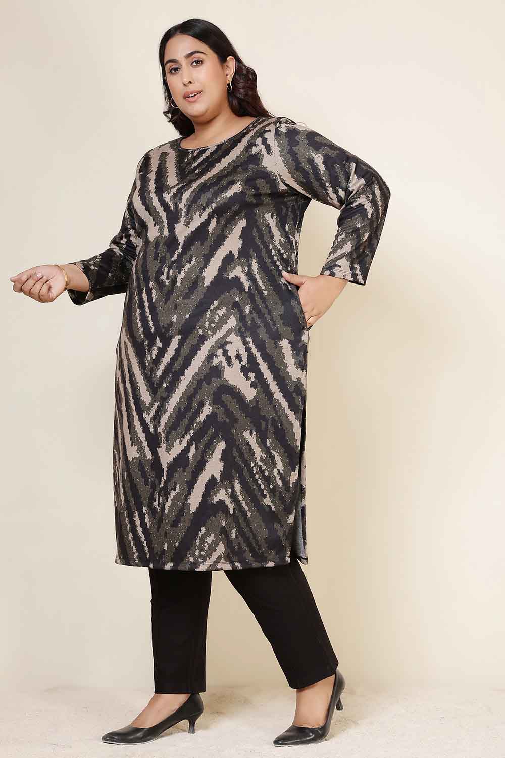 Plus Size Plus Size Black & Beige Abstract Round Neck SnugWeave™ Winter Kurta