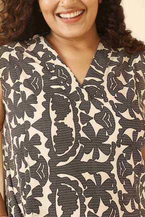 Plus Size Black & Beige Abstract Print Sleeveless Cotton Midi Dress