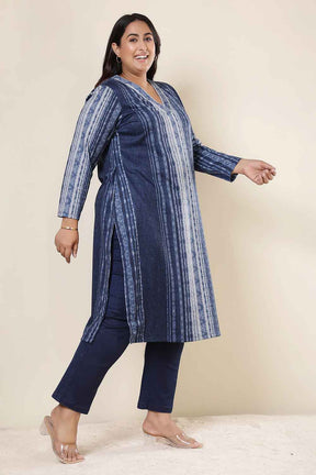 Plus Size Blue Vertical Stripe V Neck SnugWeave™ Kurta