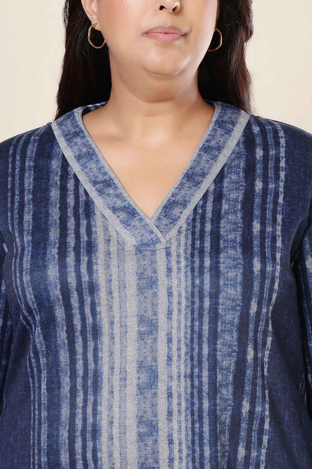 Plus Size Blue Vertical Stripe V Neck SnugWeave™ Kurta