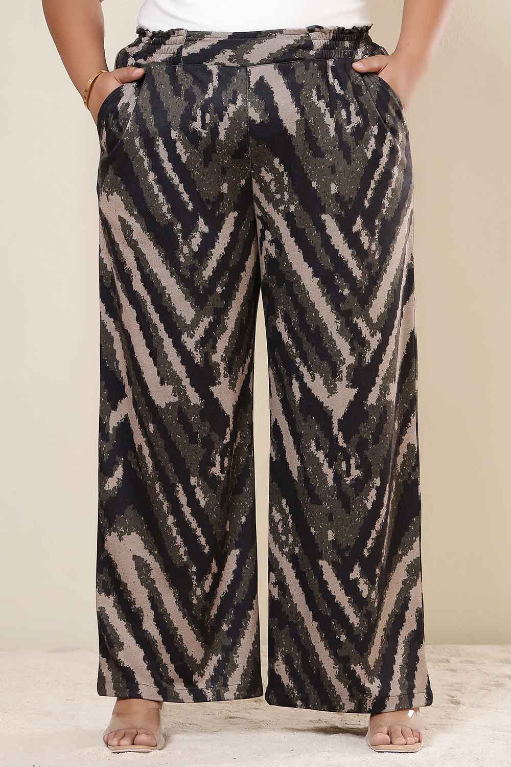 Plus Size Black & Beige Abstract Top SnugWeave™ Winter Coord Set