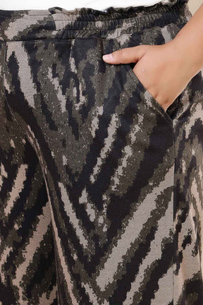 Plus Size Black & Beige Abstract Top SnugWeave™ Winter Coord Set