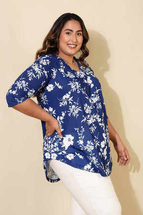 Plus Size Blue White Floral Print Centre Pleat Top