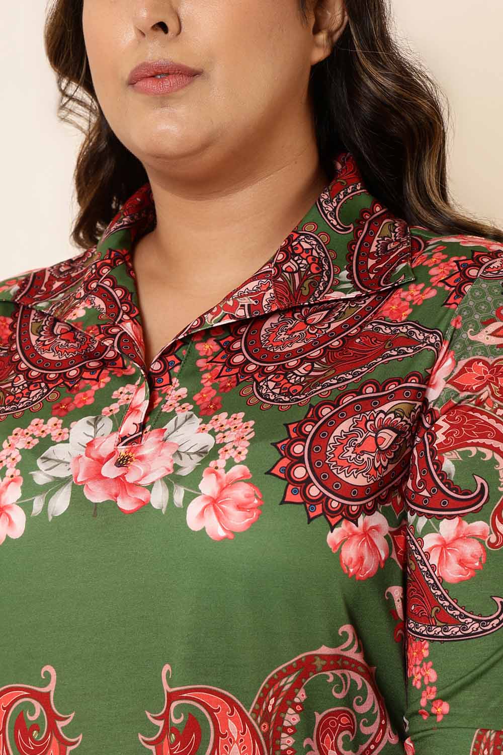 Comfortable Plus Size Red Green Floral Coord Set