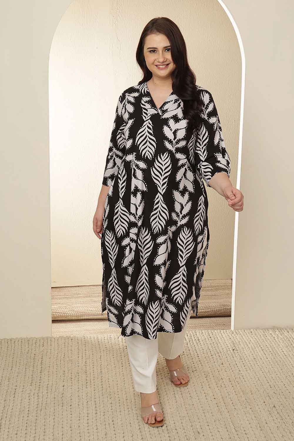 Plus Size Plus Size White Black Leaf Print  Cotton V Neck Kurta