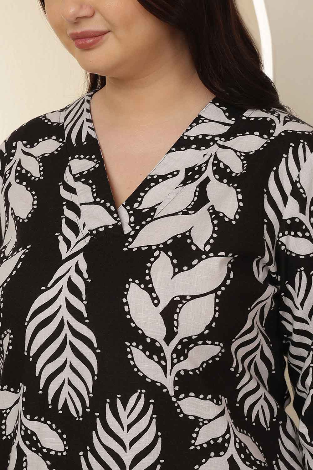 Comfortable Plus Size White Black Leaf Print  Cotton V Neck Kurta