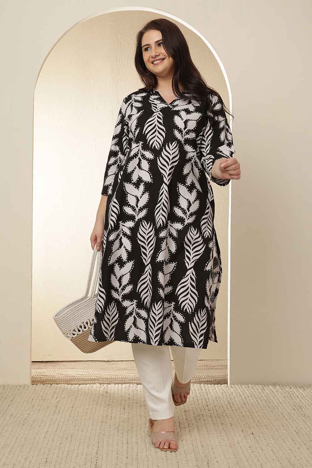 Plus Size White Black Leaf Print  Cotton V Neck Kurta