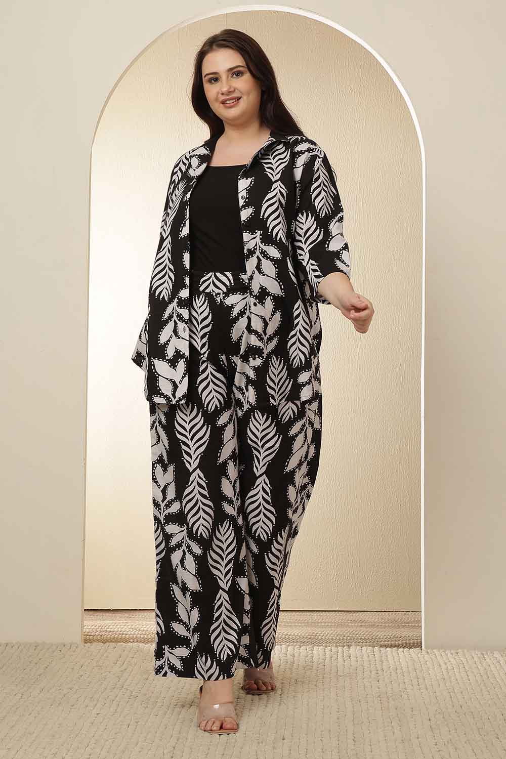 Plus Size Plus Size White Black Leaf Print  Cotton Shirt Coord Set