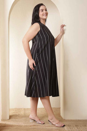 Plus Size Vertical Stripes Sleeveless Cotton Midi Dress