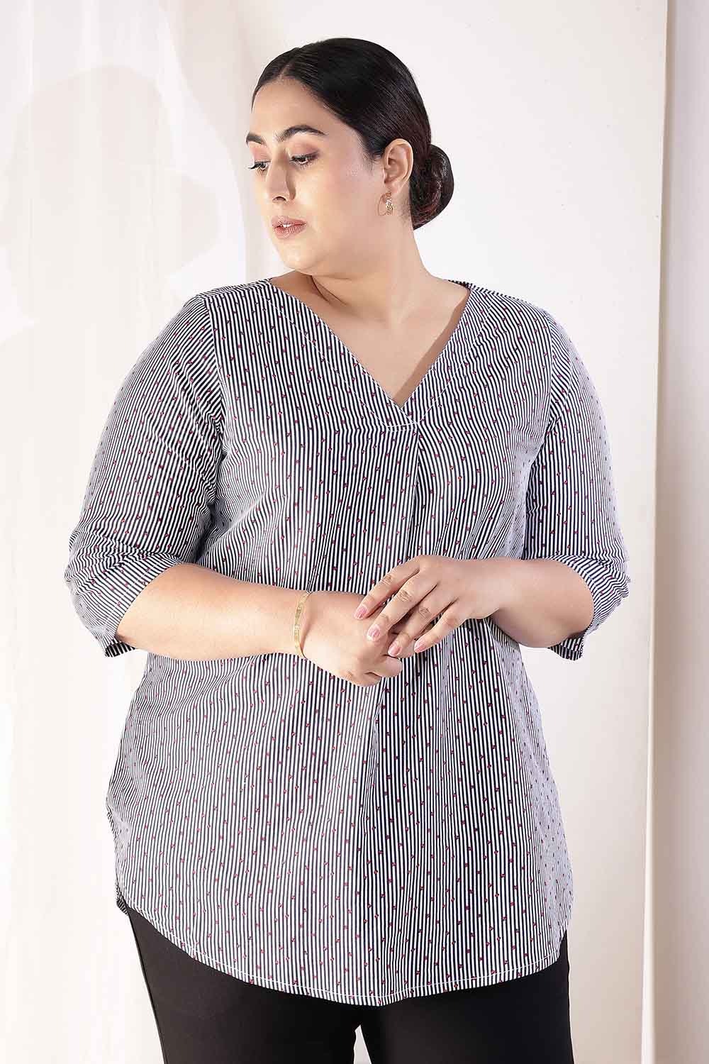 Plus Size Plus Size Little Beatle Striped Cotton V-Neck Top