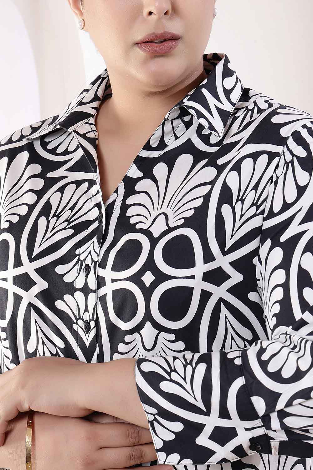 Plus Size Black & White Floral Print High Slit Styled Cuff Cotton Shirt