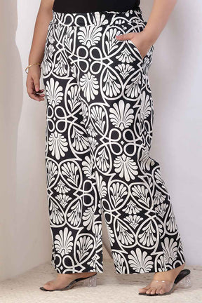 Plus Size Black & White Floral Print Cotton Kurta Coord Set