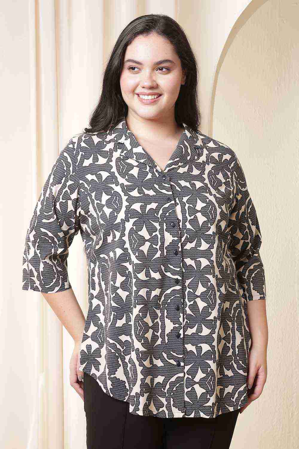 Plus Size Plus Size Black & Beige Abstract Print Cuban Collar Shirt