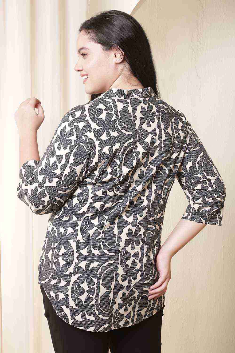 Plus Size Black & Beige Abstract Print Cuban Collar Shirt