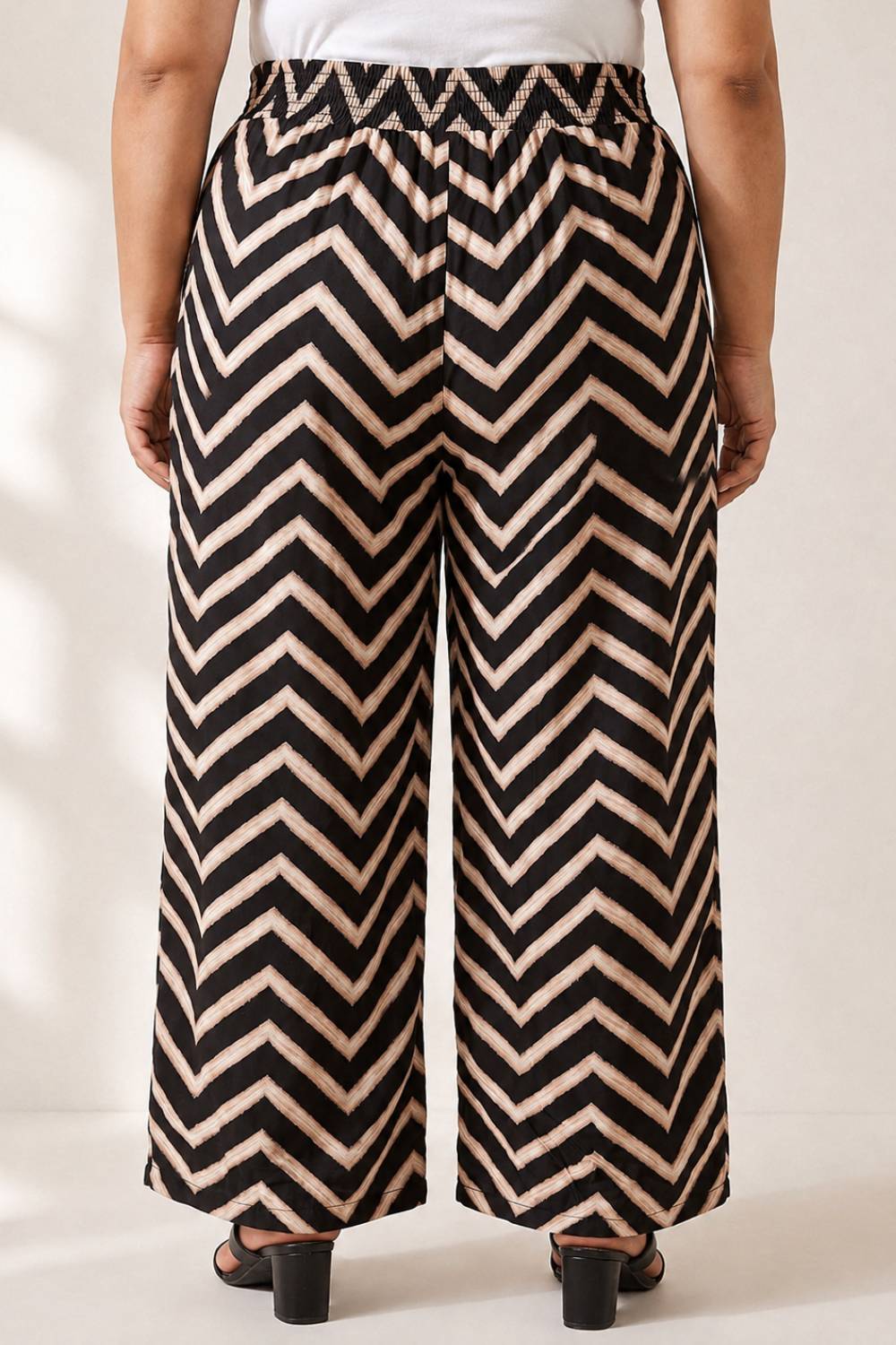 Plus Size Black Rose Chevron Print Coord Set