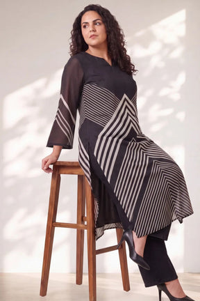 Plus Size Black Chevron Stripes Print Satin Georgette Kurta
