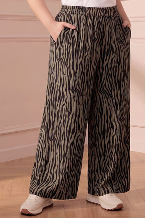 Plus Size Animal Print SnugWeave™ Winter Kurta Coord Set