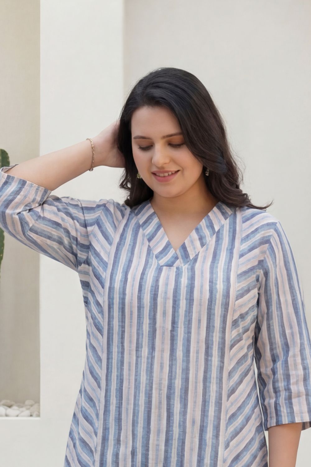Plus Size Plus Size Blue & Beige Striped Cotton V-Neck Kurta