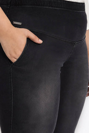 Plus Size Black Light Fade Straight Fit Jeans