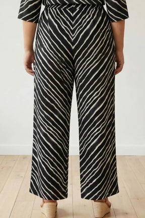 Plus Size Black Leheriya Coord Set