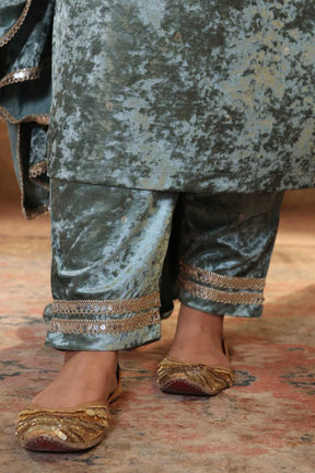 Plus Size Sea Green Printed Velvet V Neck Suit Set