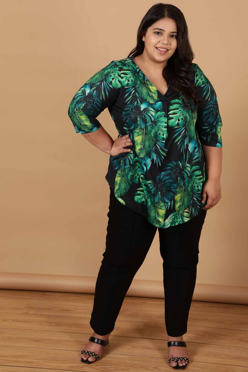 Plus Size Plus Size Midnight Tropical Printed Centre Pleat Top