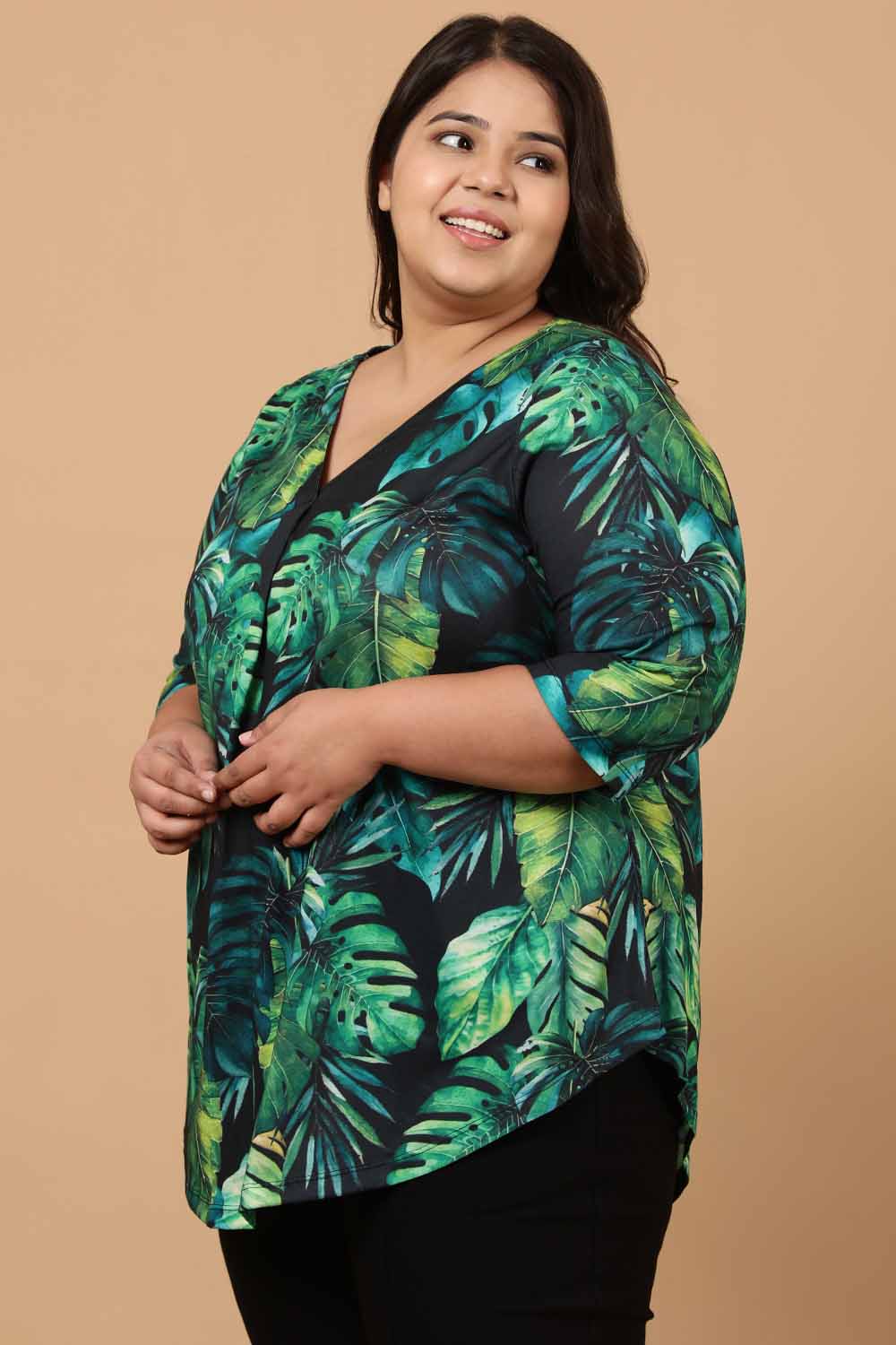 Comfortable Plus Size Midnight Tropical Printed Centre Pleat Top