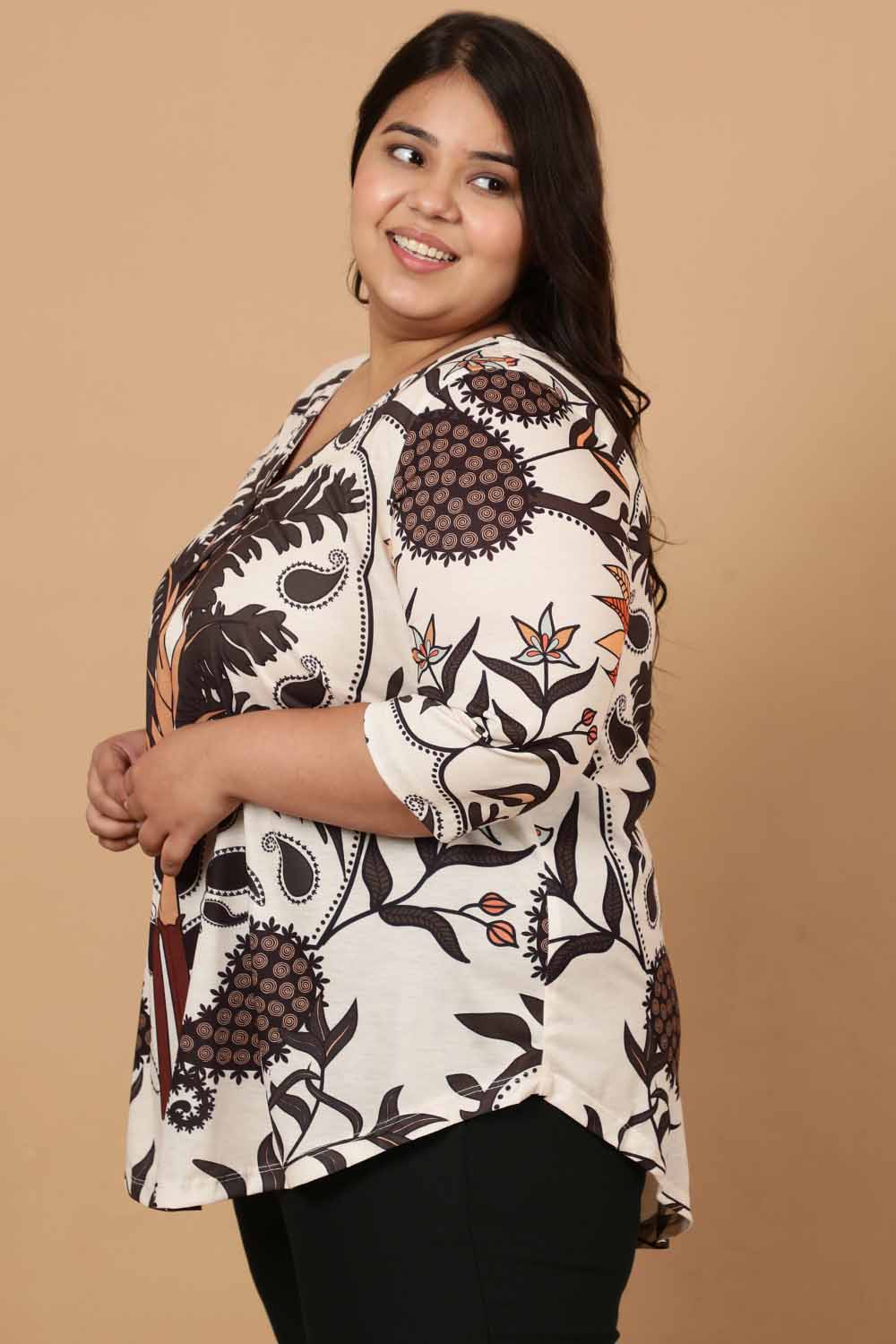 Comfortable Plus Size Off White Placement Printed Centre Pleat Top