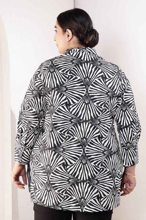 Plus Size Black & White Abstract Print High Slit Styled Cuff Cotton Shirt
