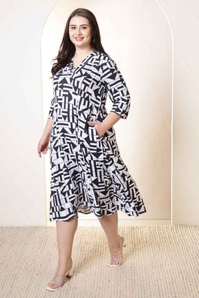 Plus Size Black & White Geometric Print Cotton Midi Dress