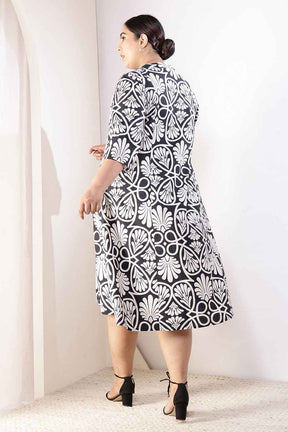 Plus Size Black & White Floral Print Cotton Midi Dress