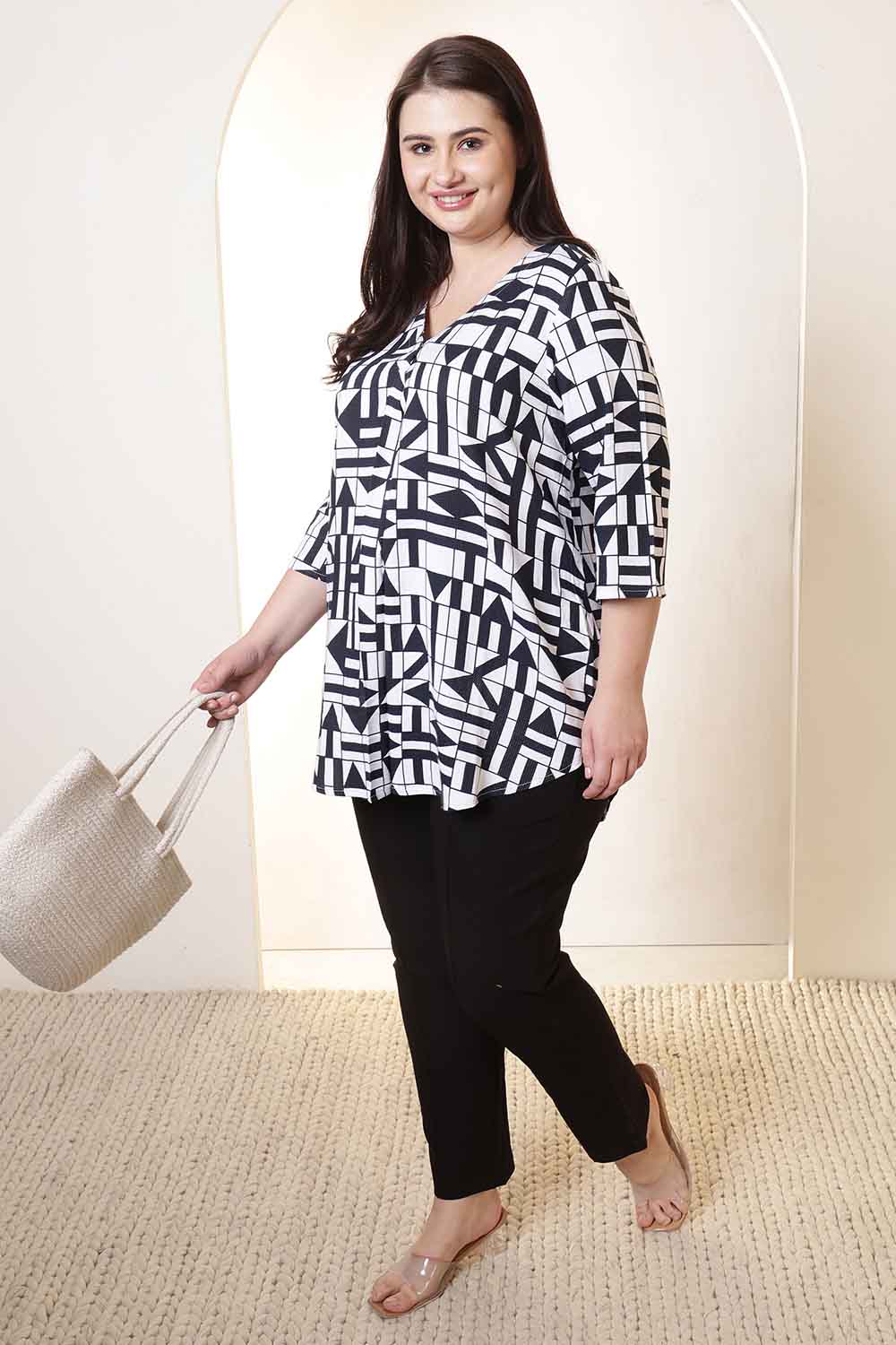 Plus Size Black & White Geometric Print V Neck Top for Women