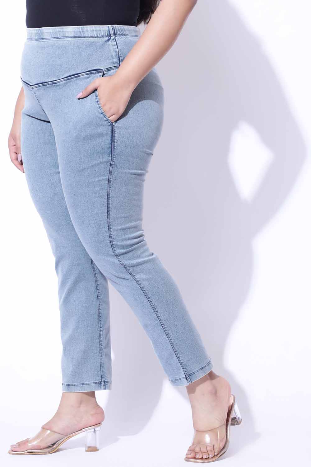 Comfortable Tortoise Blue Straight Fit Jeans