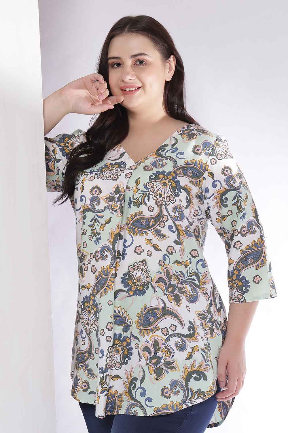 Plus Size Plus Size Green Paisley Print V Neck Cotton Top