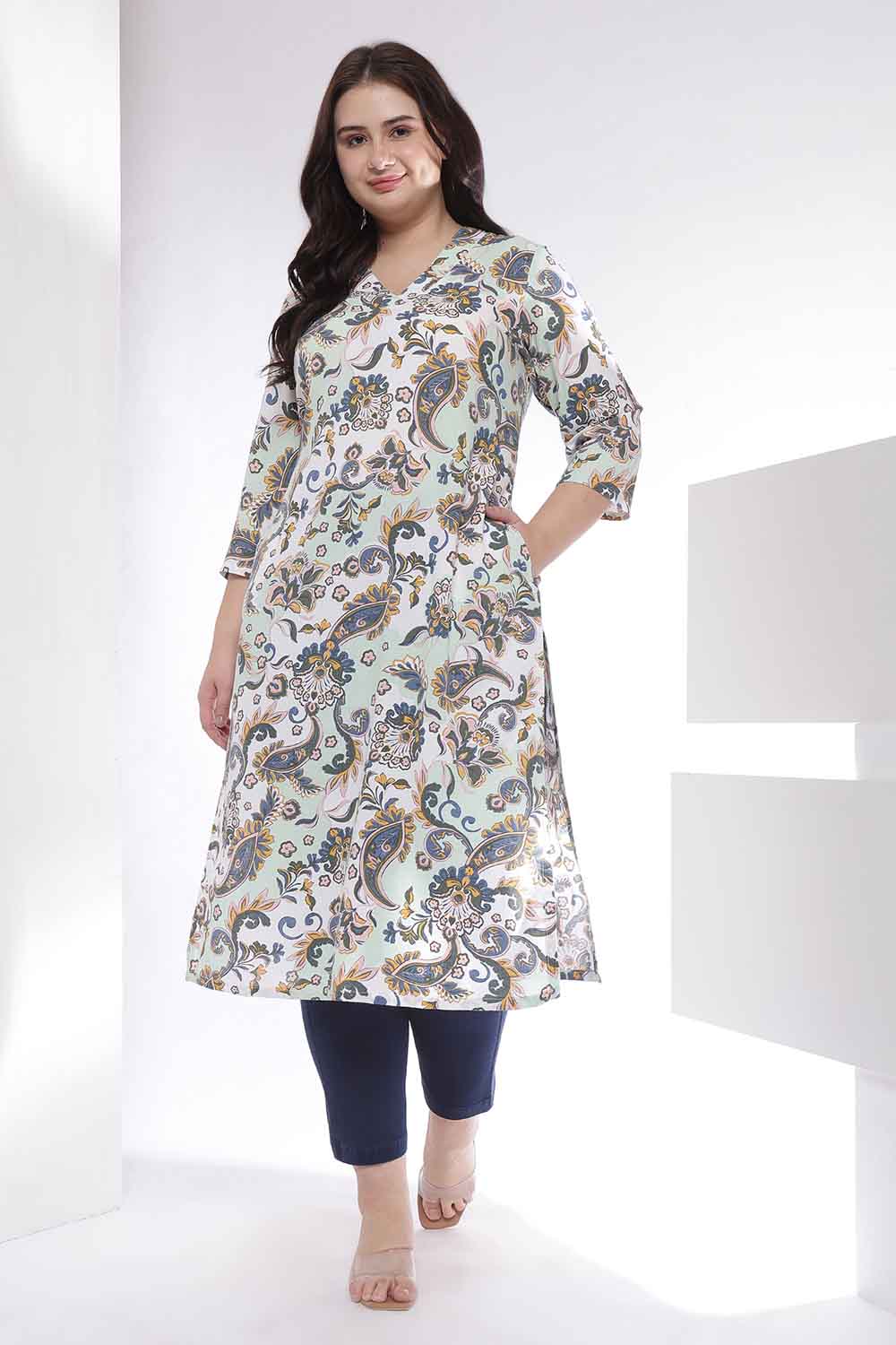 Plus Size Green Paisley Print Cotton V Neck Kurta for Women