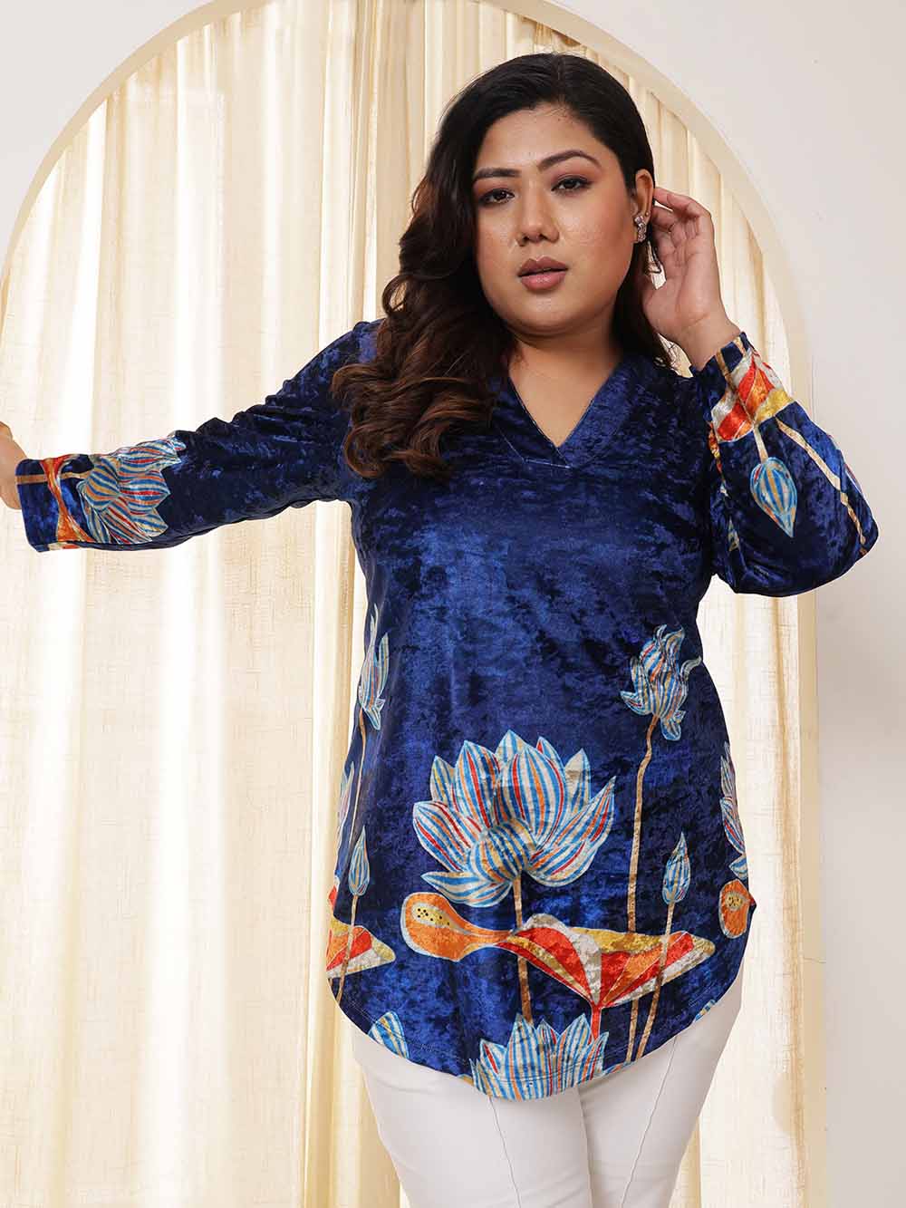 Plus Size Plus Size Blue Floral Velvet Top