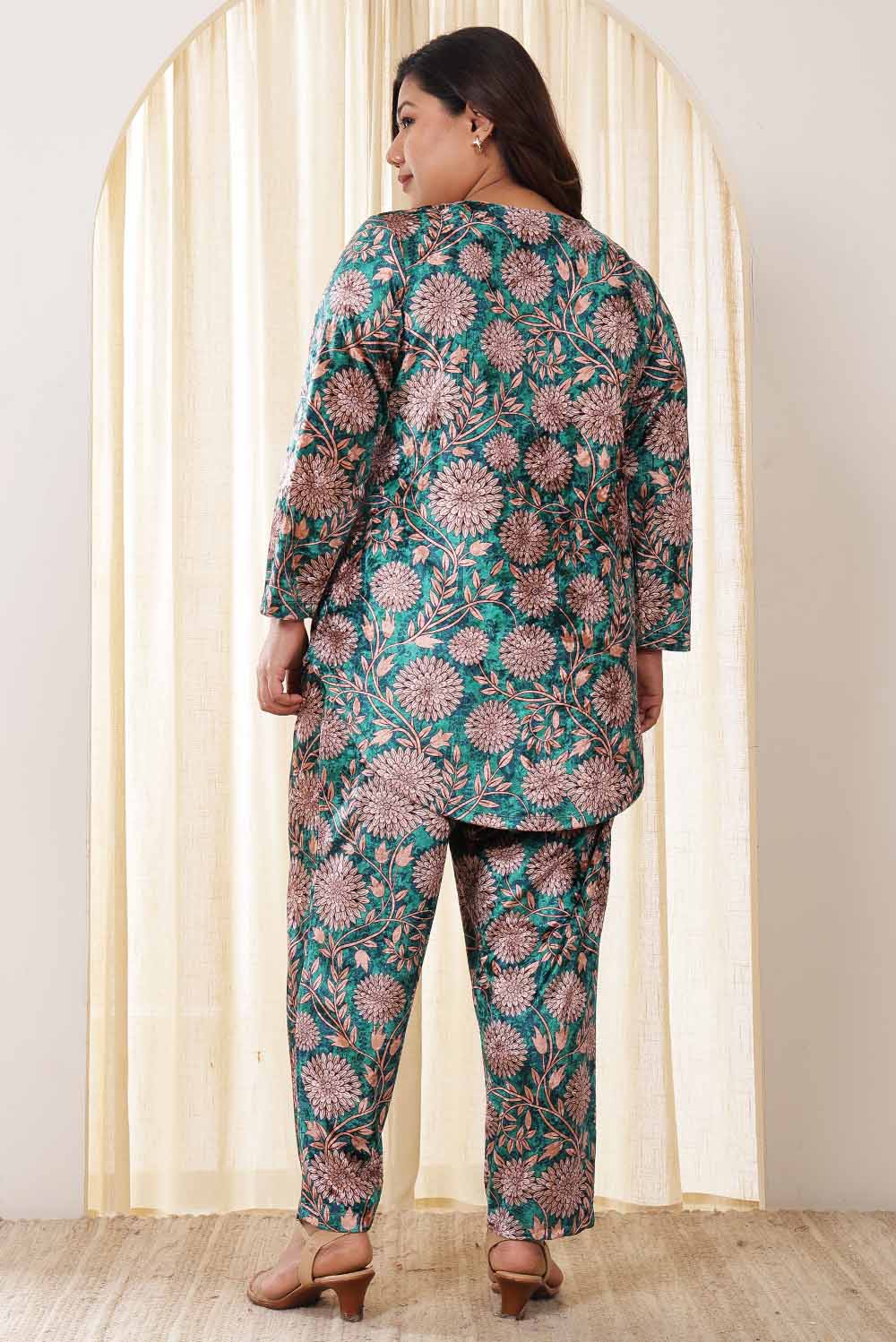 Comfortable Plus Size Green Floral Velvet Coord Set