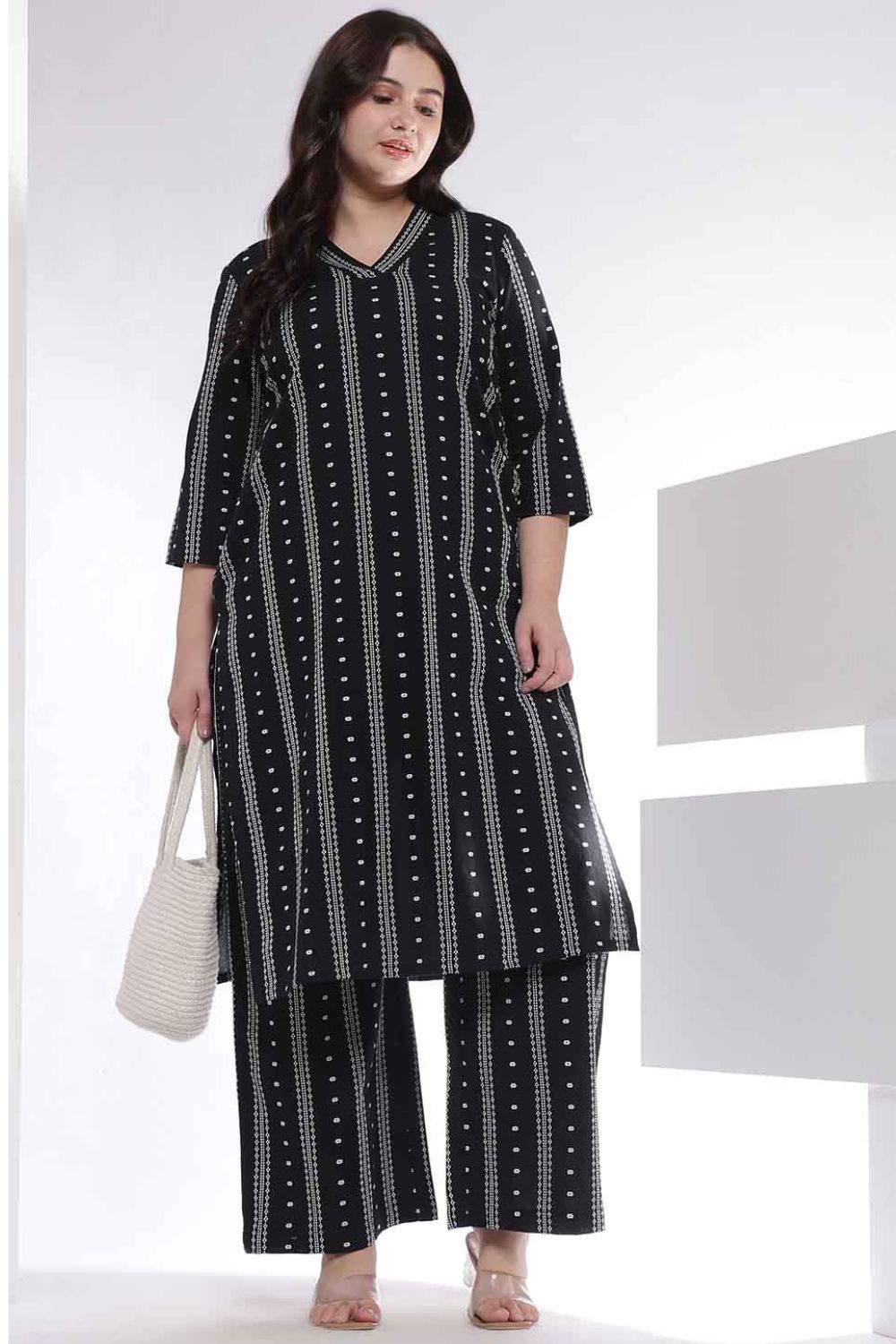 Plus Size Black Weave Work Kurta Coord Set