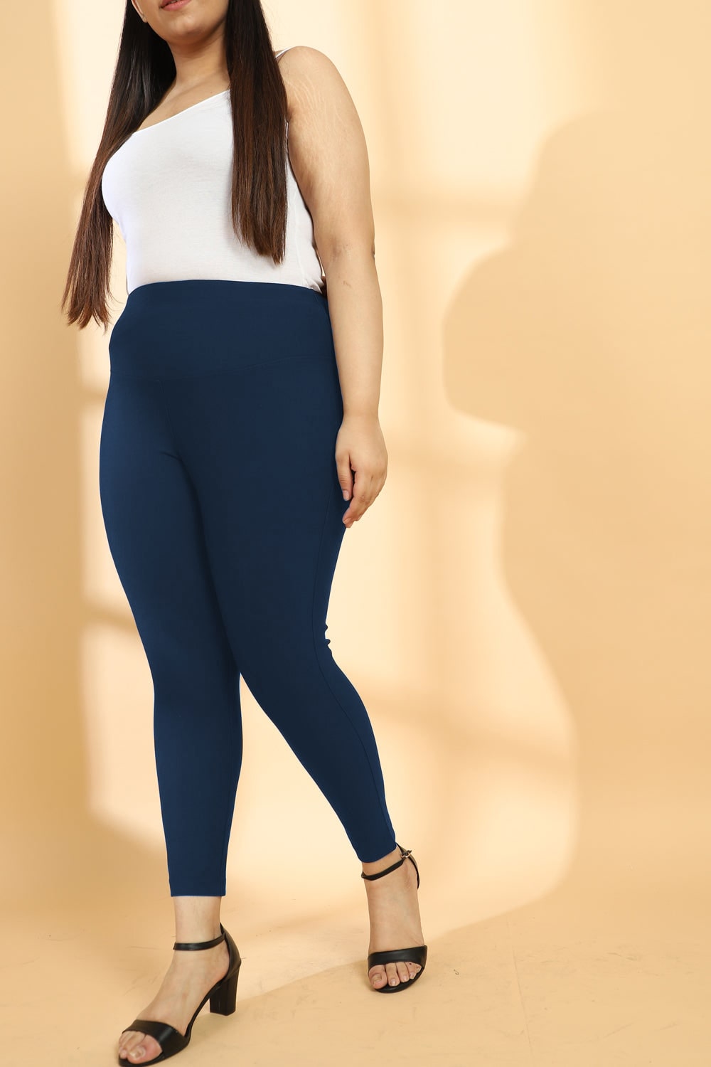 Buy Neu Look Gym wear Leggings Ankle Length Workout Pants with Phone  Pockets / Stretchable Tights / Mid Waist Sports Fitness Yoga Track Pants  for Women Girls Online In India At Discounted Prices