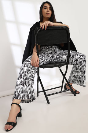 Amydus Monochrome Tiger Tummy Shaper Printed Plus Size Flare Pants
