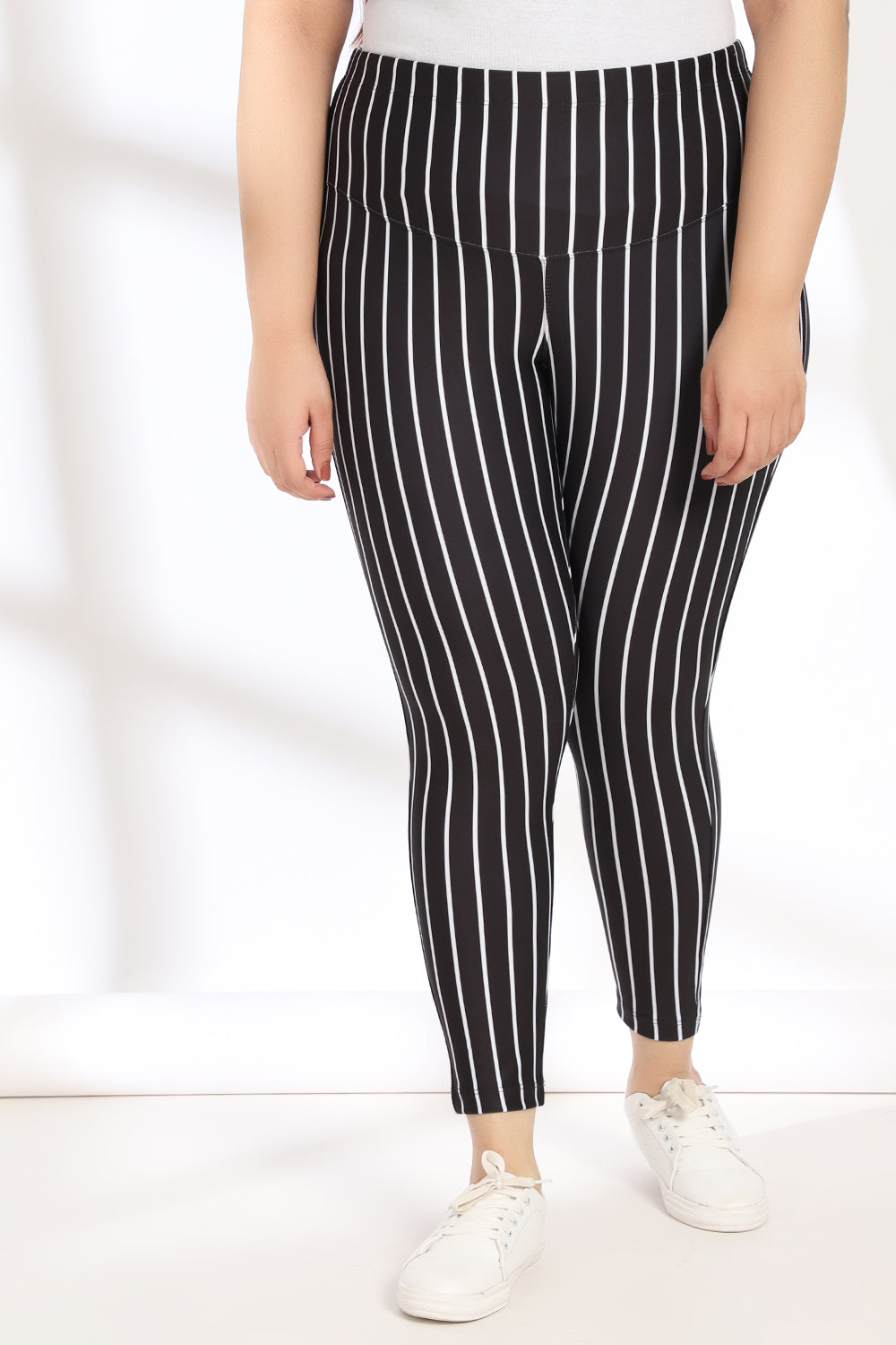 Plus Size Black White Stripe Tummy Shaper Printed Leggings