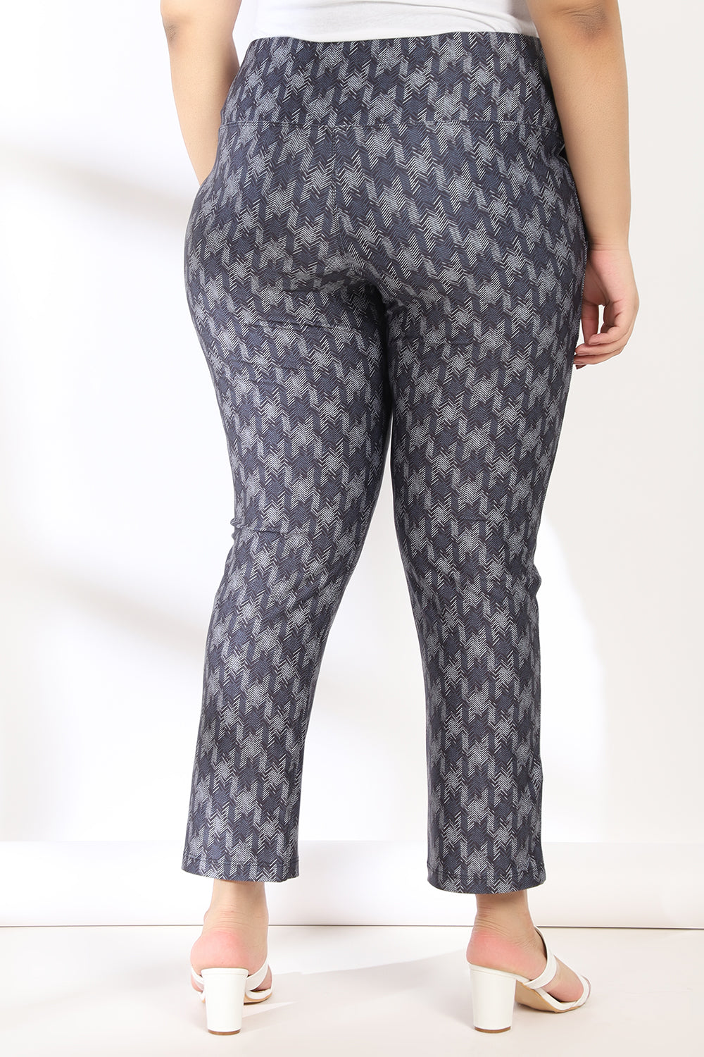 Comfortable Blue White Houndstooth Tummy Shaper Printed Pants