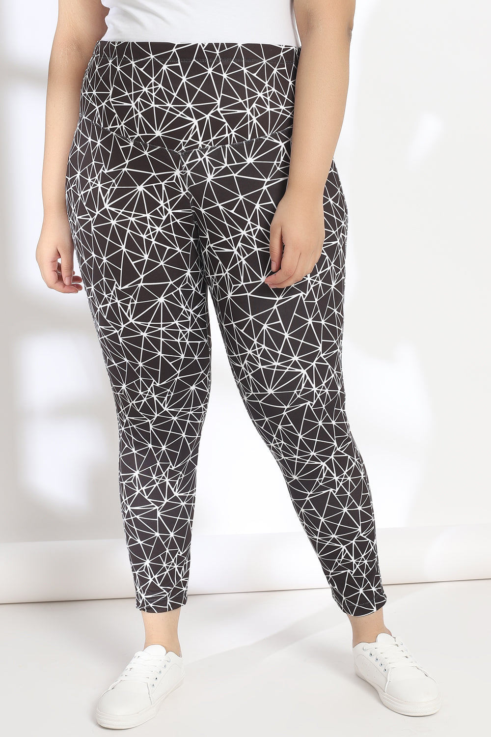 Plus Size Black Abstract Prism Tummy Shaper Printed Leggings